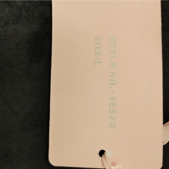 LADIES BROOKLYN GIRL JR. FANCY POLO TOP LARGE - Picture 7 of 7